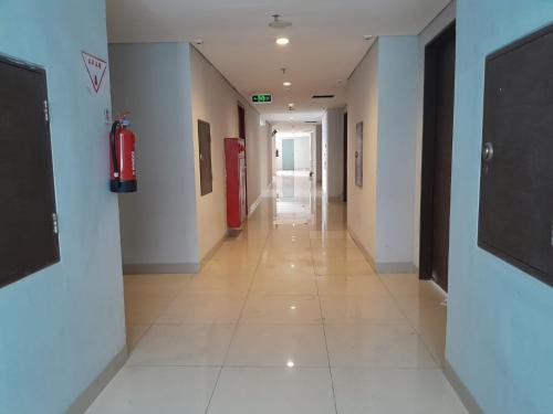 Фотография из галереи ROKET ROOM Majestic Point Serpong в городе Anggris