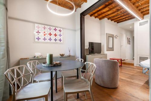 Oltrarno Deluxe, Florence