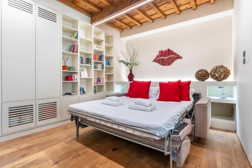 Oltrarno Deluxe, Florence