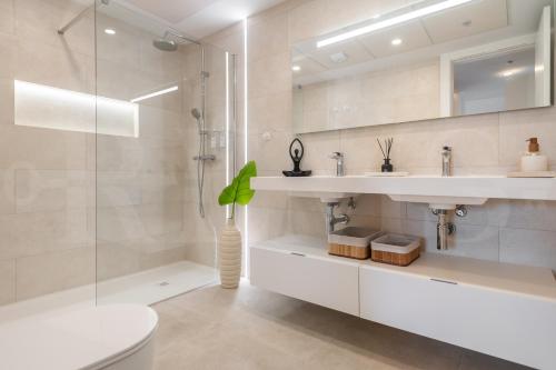 Coastside gem with terrace REMS