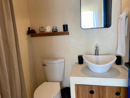 Un baño de sunsteps Casa holbox