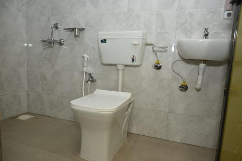 Ένα μπάνιο στο Fortune Farms - Scenic resort with Raindance,Gazebo,Pool&Hill Views