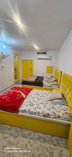 Una cama o camas en una habitación de Best B&B in Orchha
