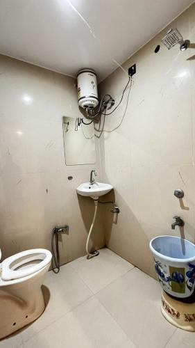 Un baño de Best B&B in Orchha