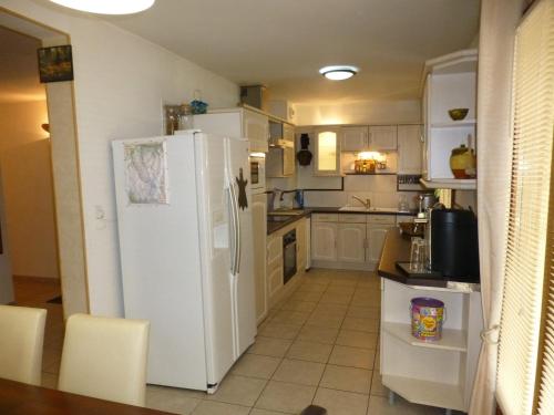 Appartement cosy 2 chambres, proche commerces, parking, wifi, animaux admis - FR-1-512-8