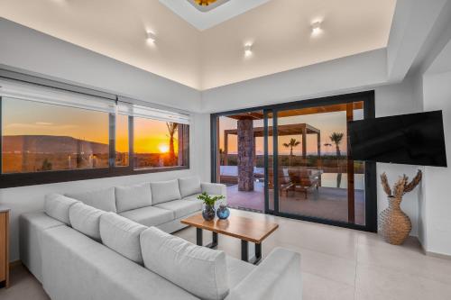 Villa Anassa - Luxurious 4-Bedroom Villa with Private Pool by Temma Villas