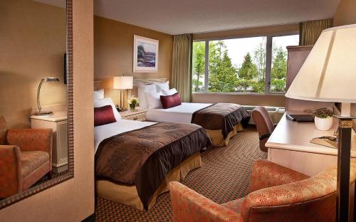 Coast Gateway Hotel Image