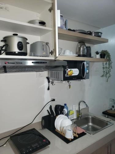 Kuchyň nebo kuchyňský kout v ubytování 2019 Cavite Green 2 Condo Amenities HI Speed Wifi