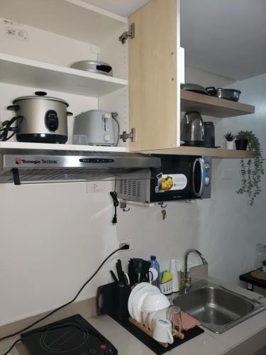 Kuchyň nebo kuchyňský kout v ubytování 2019 Cavite Green 2 Condo Amenities HI Speed Wifi