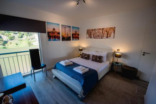 SkyView Penthouse Apartment