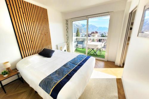 Panorama Stay, Pool, Balcony and Mountain View photo 2