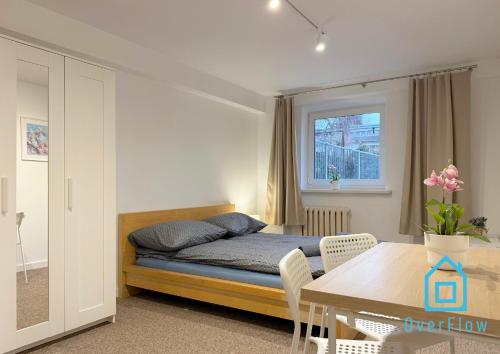 Sandcastle Room - 1 km to Baltic Sea & 15 Minutes to Gdańsk Old Town