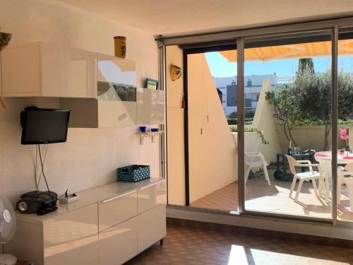 Photo de la galerie de l'établissement Résidence Héliopolis Bâtiment L - HELIOPOLIS L - Studio 4 personnes CAP D'AGDE MAE-3051, au Cap d'Agde