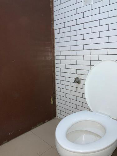 Un baño de SENATOR'S SUITES and TOWERS HOTEL