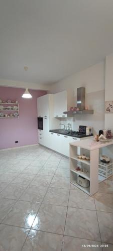Η κουζίνα ή μικρή κουζίνα στο Apulia mon amour (Apulian Charming Apartement)