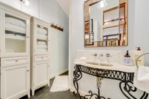 Ένα μπάνιο στο On 20 Scenic Acres Mtn Retreat in Star Valley