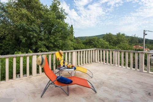 Apartments Villa Maslina - Two Bedroom Apartment with Terrace and Garden View