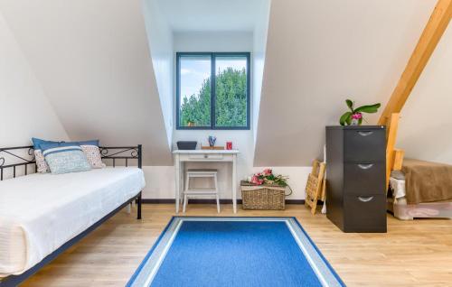 Katil atau katil-katil dalam bilik di Nice Home In Venon With Wifi