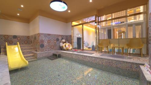 Bazén v ubytování Almond Kids Poolvilla Nampo nebo v jeho okolí