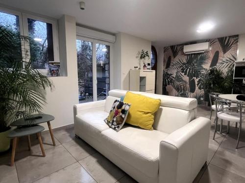 T2 with private garden and parking Le Victor