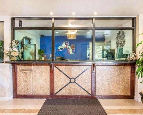 Gambar di galeri bagi Rodeway Inn & Suites Colton-Riverside di Colton
