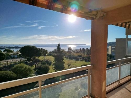 Beau T3 3* à 50m de la plage avec piscine, tennis et parking. - FR-1-610-73