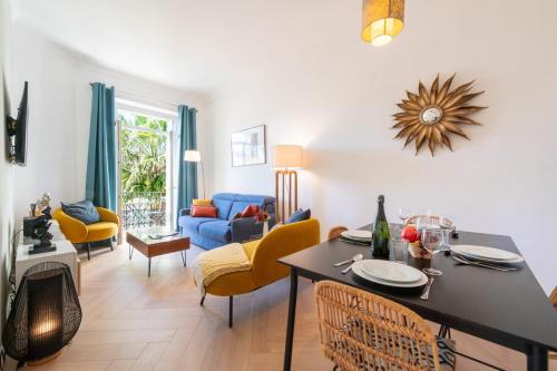 Modern 2-Br Apartment with Balconies 3 Min from Palais des Festivals