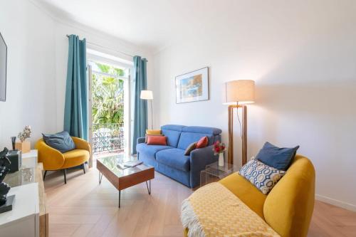 Modern 2-Br Apartment with Balconies 3 Min from Palais des Festivals