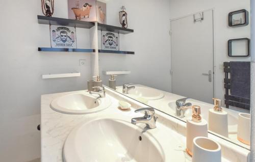 Ένα μπάνιο στο Charmante petite Villa sur Deauville Trouville-sur-Mer