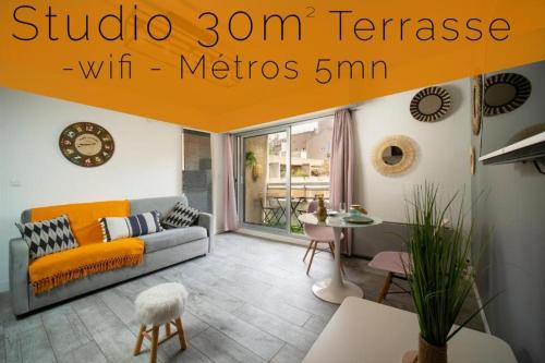 Appartement climatisé tout equipe avec balcon au cœur de Marseille