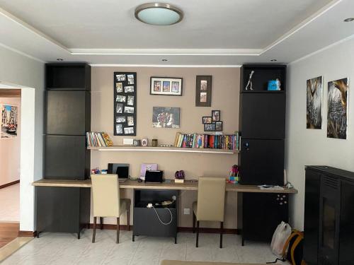 Η κουζίνα ή μικρή κουζίνα στο Elegant & Cozy House in Prime St Julians by SF Homes