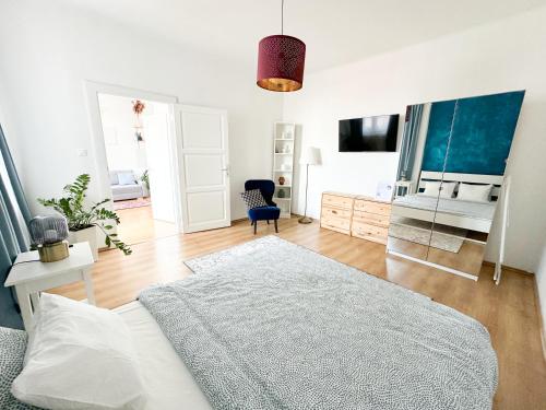 Televízia a/alebo spoločenská miestnosť v ubytovaní City Center Apartments Bratislava