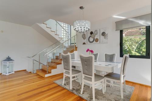 Countryside Charm House by Holiday Rental Madeira