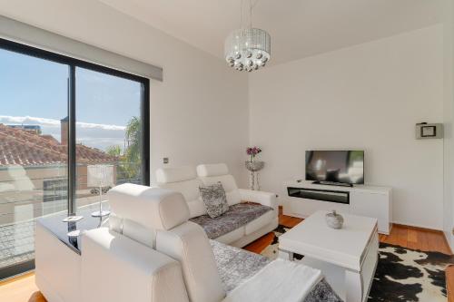 Countryside Charm House by Holiday Rental Madeira