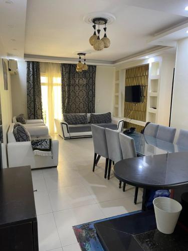 مدينتي امام الكرفت زون