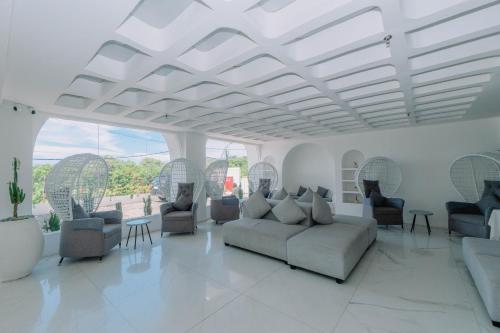 Ruang duduk di Loccal Collection Hotel Komodo