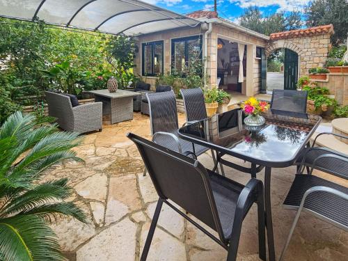 Holiday Home Ana-3 by Interhome