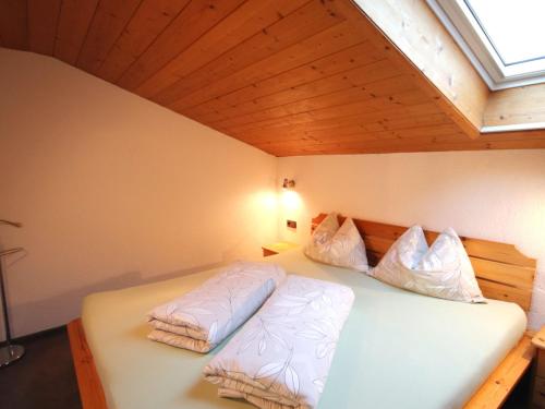 Cama o camas de una habitación en Apartment Krismer by Interhome