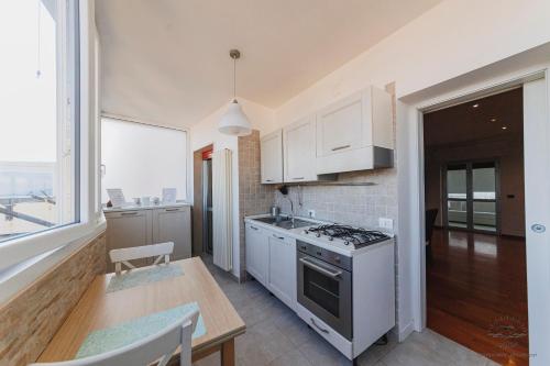 Wow Waterfront Apartment photo 25