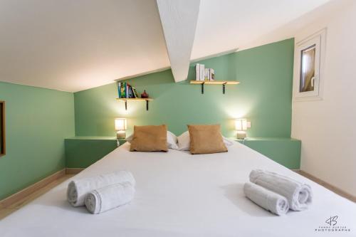 Le Borelys Parking Gratuit