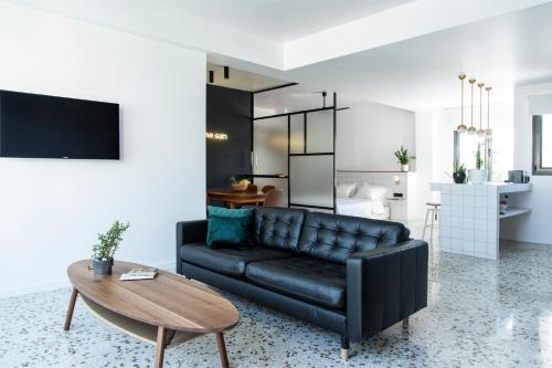 Designer Loft with Stunning Acropolis View -Psyrri