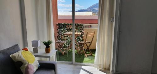 Newly renovated bright apartment in JUPITER