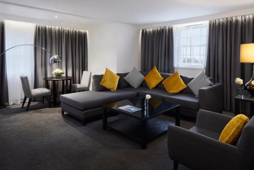 Posezení v ubytování Radisson Blu Hotel, Edinburgh City Centre