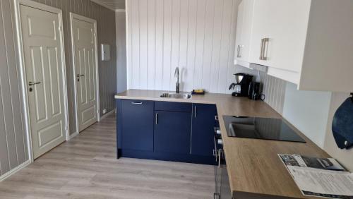 Gambar di galeri bagi Bensvik Brygge di Værøy