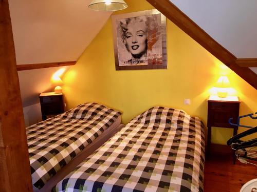 Postel nebo postele na pokoji v ubytování Camping et Gîte La Garenne de moncourt baie somme