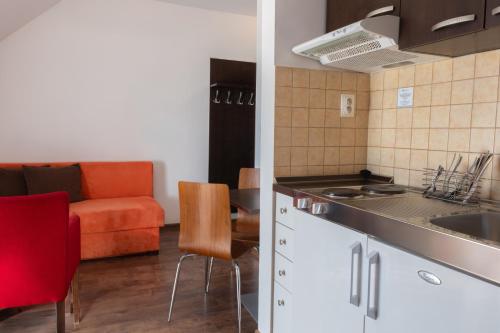 Küche/Küchenzeile in der Unterkunft Hotel Bešeňová