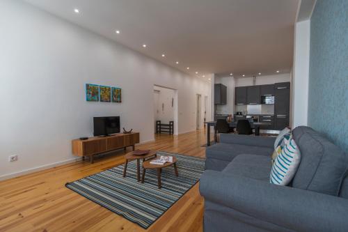 Central Lisbon Flat by Pink St
