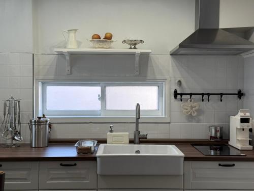 Una cocina o zona de cocina en Anook Jeonpo