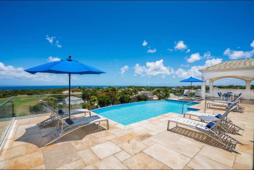 Exclusive 4 Bedroom Villa sleeps 8 persons