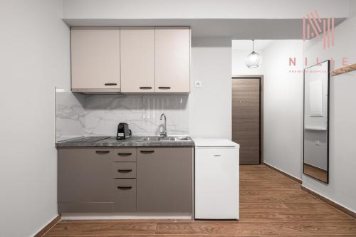 Patron, Nilie Hospitality MGMT